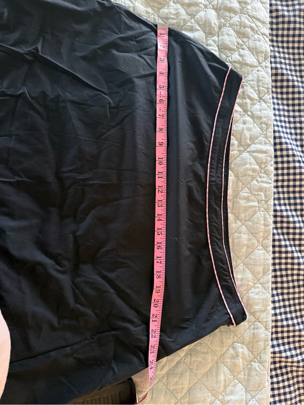 J. Marco Black A-Line Paris Embroidered Skirt | Pink Beaded l Size 18 - Picture 7 of 8